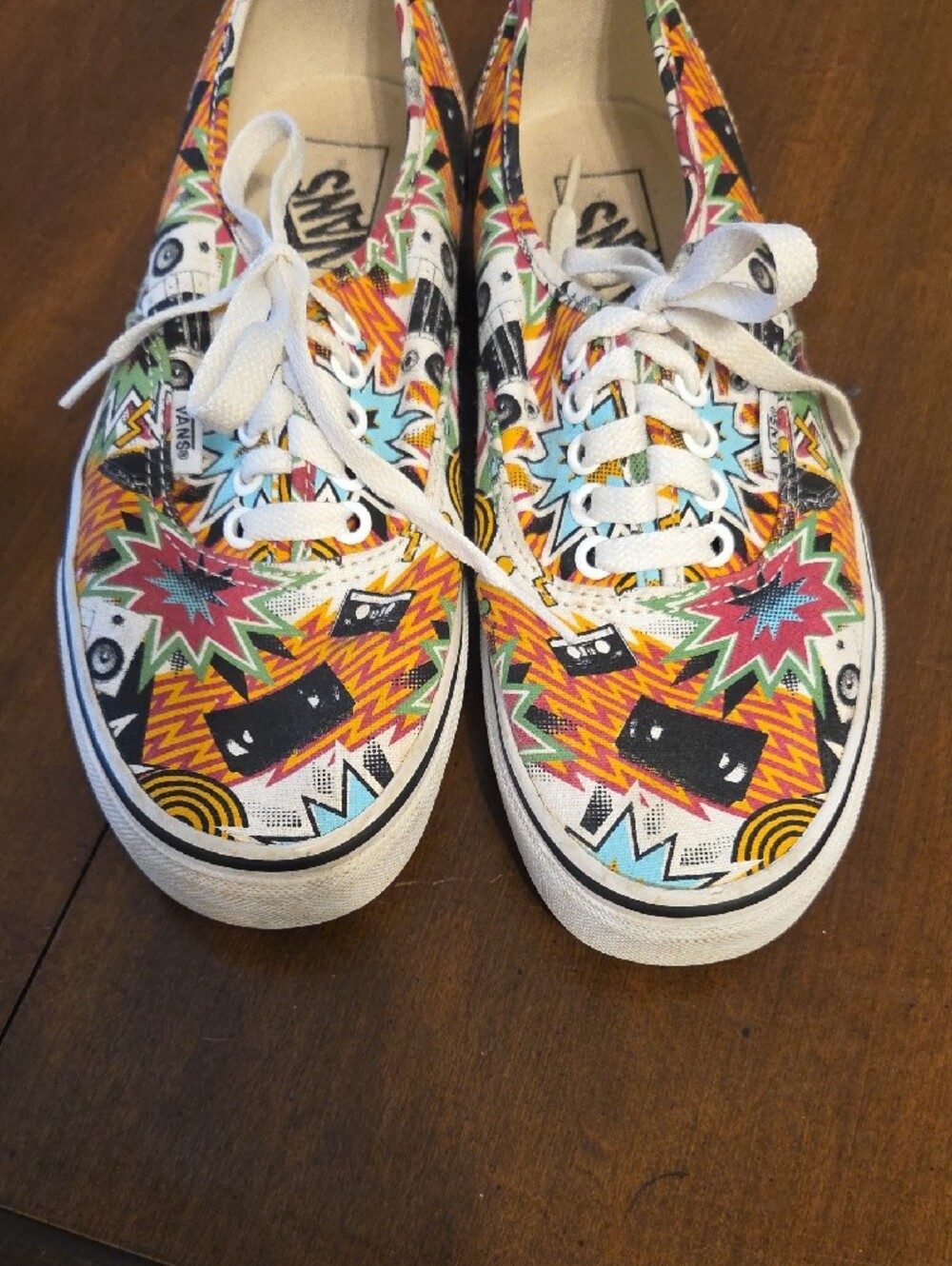 Vans Women's 80s style Multicolor Graphic Sneakers - Picture 2 of 5